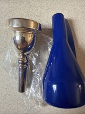 Boccaglio Tuba Conn 18 nuovo con custodia