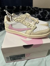 Jordan 1 Retro Low OG SP Travis Scott Shy Pin...