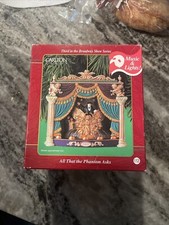 PHANTOM OF THE OPERA Ornament MUSIC LIGHTS UP Carlton Cards Heirloom 2001