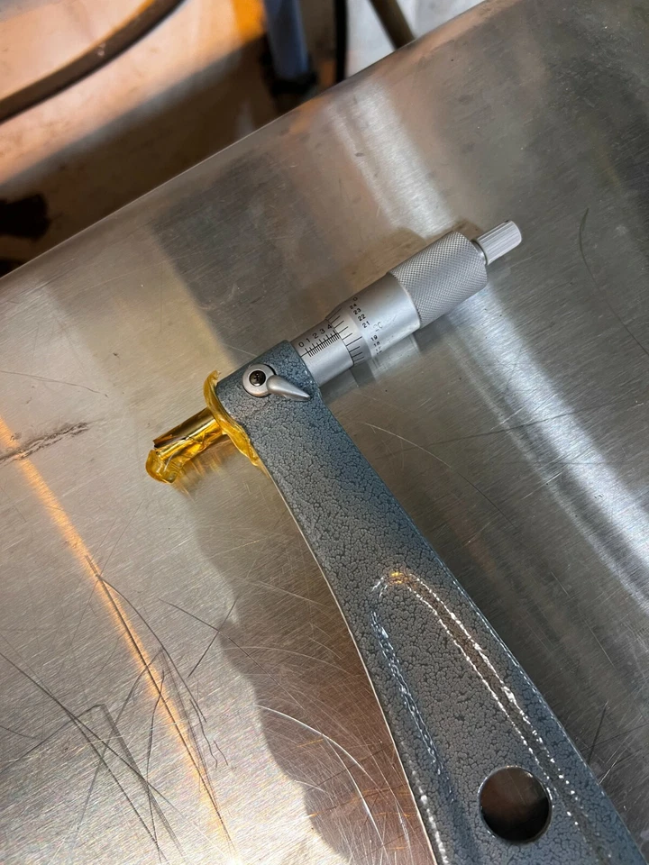 MITUTOYO  Mechanical Interchangeable Anvil Micrometer 30 to 36″ Range incomplete - Image 2 of 3