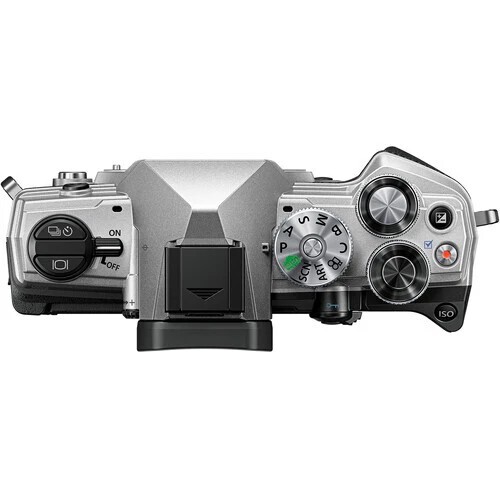 即*T様 OM SYSTEM OM-5 (7月6日まで出品) 即*T様 OM SYSTEM OM-5 (7月6日まで出品) OM SYSTEM OM-5が最終