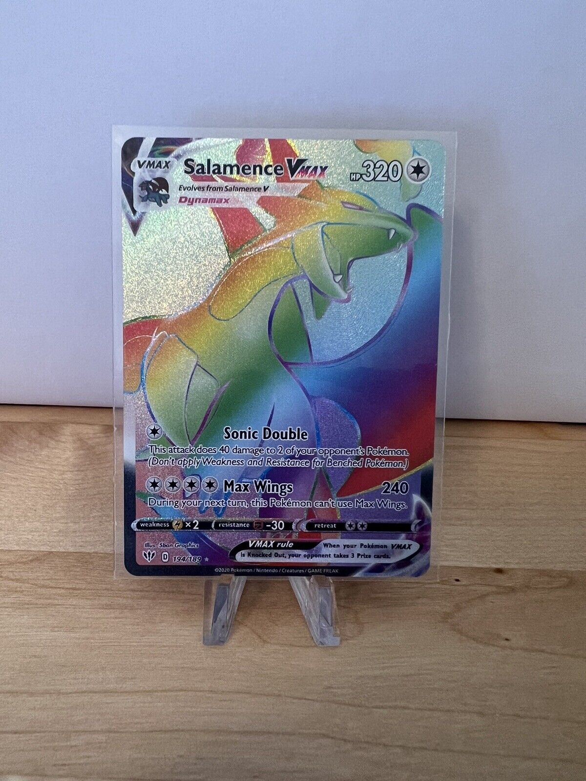 Carta Pokémon Salamence Vmax Rainbow Escuridão Incandescente