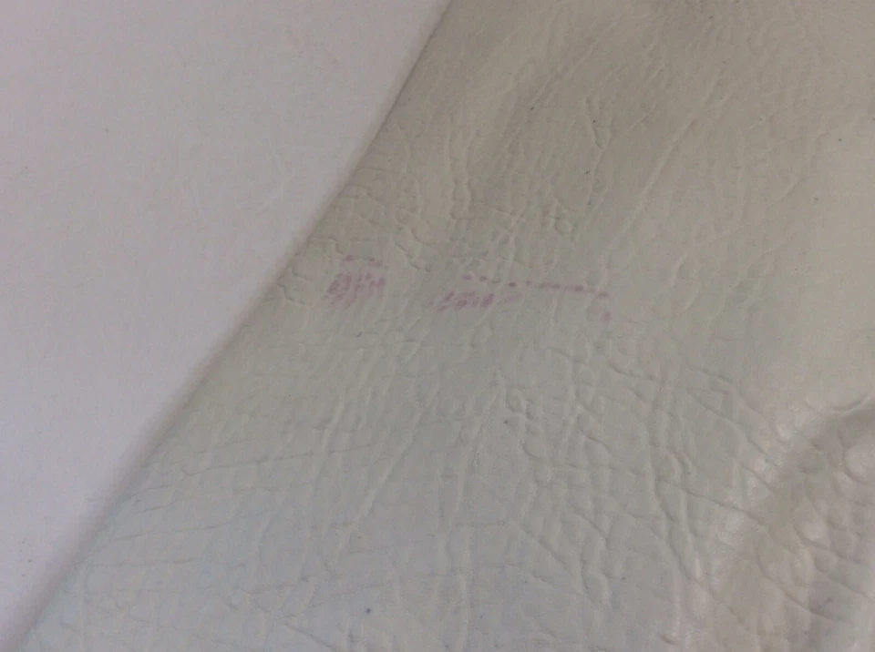 Cartera de mano sobre grande de PVC beige en relieve TOPSHOP Foto 4 de 4