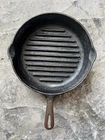 Wagner Ware Sidney -O- 1129v Round Cast Iron Skillet Grill  Broiler Pan