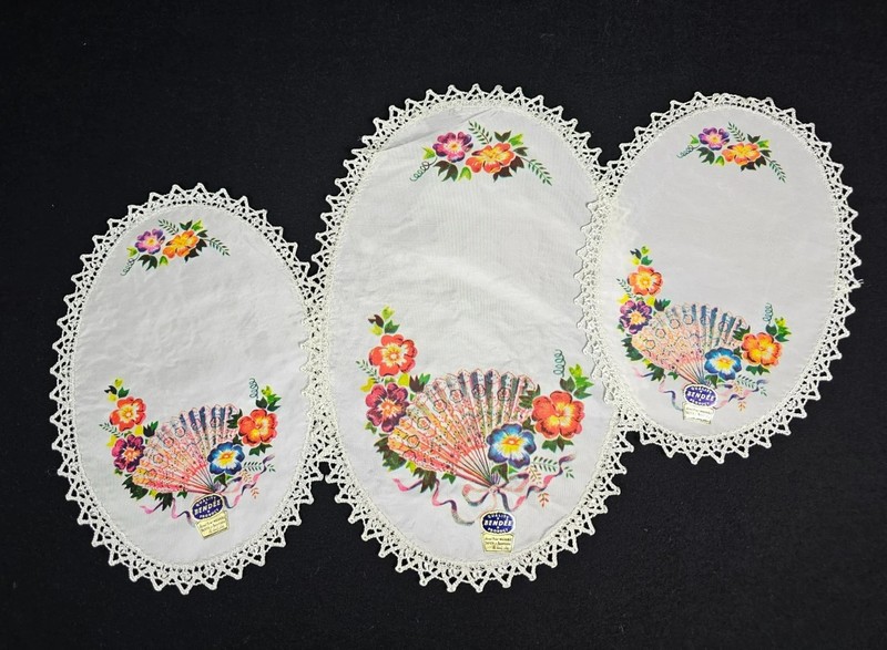 Bendee Taffeta Acetate Dresser Scarf Oval Doily Floral Fans Lace Trim set 3 New