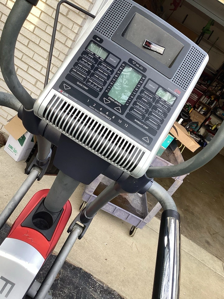 NordicTrack FreeMotion f5.6 Freestrider Elíptica Foto 2 de 4