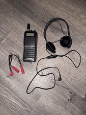 RadioShack PRO-60 200-Channel Handheld Scanner AM/FM Direct Entry VHF/UHF