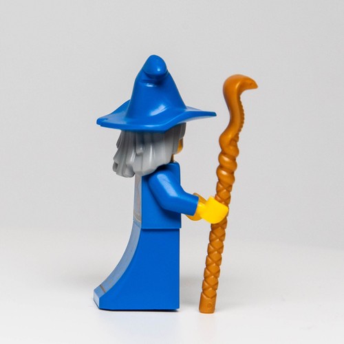 New LEGO BAM 2022 Medieval Blue Wizard with Serpent Staff Minifigure - Picture 3 of 7