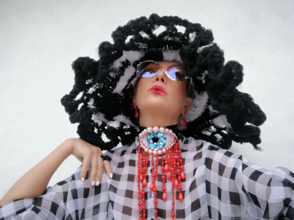 women hat lady elegant wedding large brim wide protection black white fascinator - Image 4 of 4