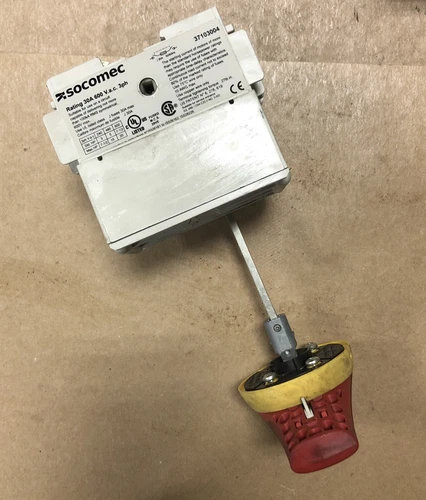 SOCOMEC FUSE BLOCK ROTARY DISCONNECT 37103004 30A 600V F144