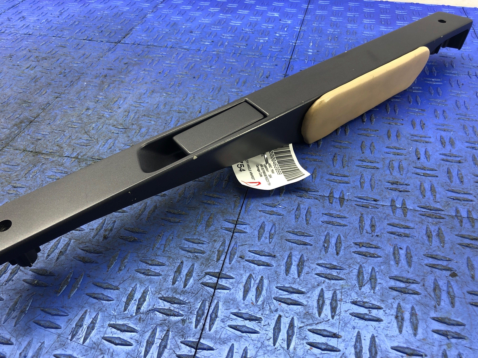 2006-2018 ASTON MARTIN VANTAGE FRONT LEFT DOOR HANDLE ARMREST BEIGE 4G43-24105
