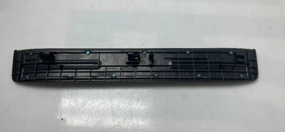 Placa de alféizar/rasguño trasero derecho Acura RL 2005-2008 P/N 84212-SJA PIEZA ORIGINAL OEM Foto 2 de 4