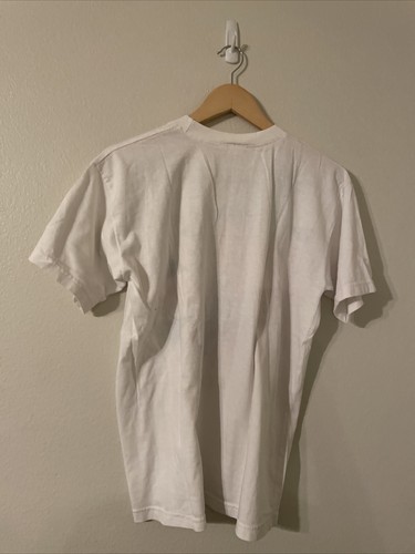 Chung Yick Vintage Graphic T-shirt - Hong Kong Transfer 1997 Flag Paint Over XL - Picture 3 of 7