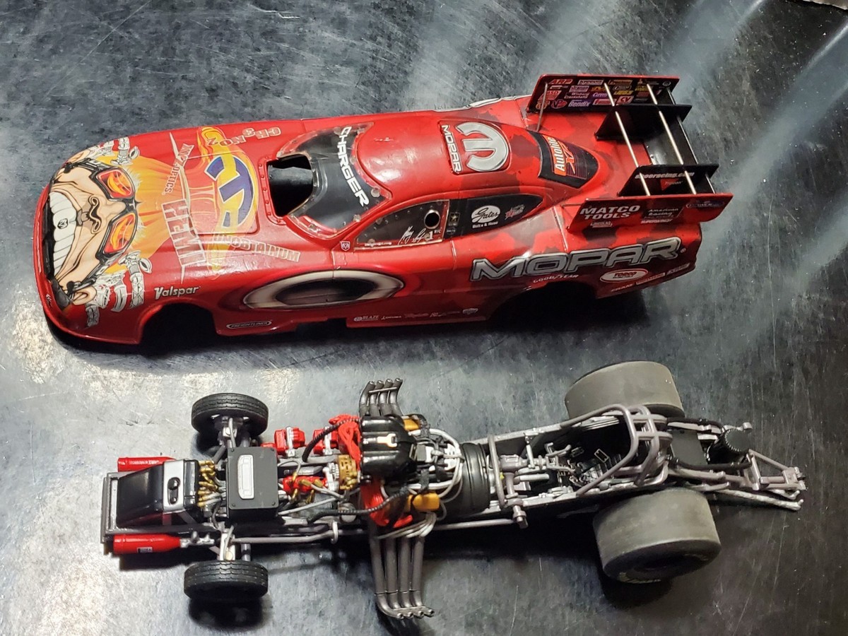ミニカー OAKLEY DIECAST DRAG CARS NHRA GARY SCELZI 1:16 MILESTONE Diecast OAKLEY NITRO Funny