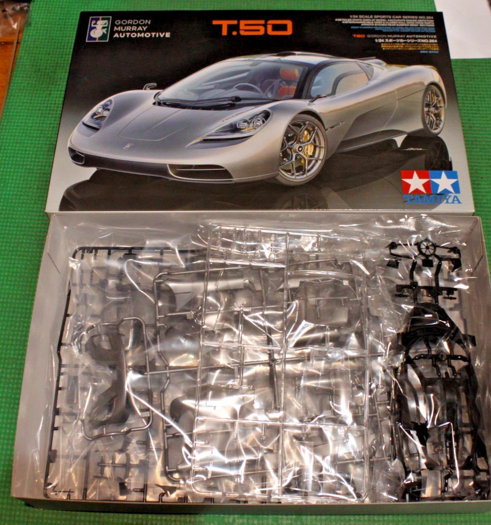 TAMIYA 24346 – 1:24 Ford GT Kit de construction en plastique à monter soi-même Réplique détaillée, Non laqué