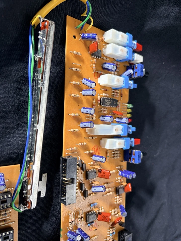 Allen & Heath GL2200 mixing console Left Master PCB 002-440JIT New Spare Part - Image 3 of 4