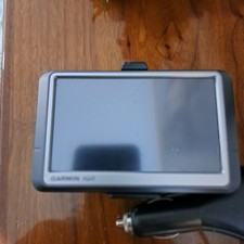 Garmin Nuvi 200W GPS System Bundle w/ Power Cable Suction Cup Booklet