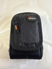 Lowepro Ridge 10 Black Digital Camera 3 Pouch, 5in x 3.5  x 2  , Belt Loop