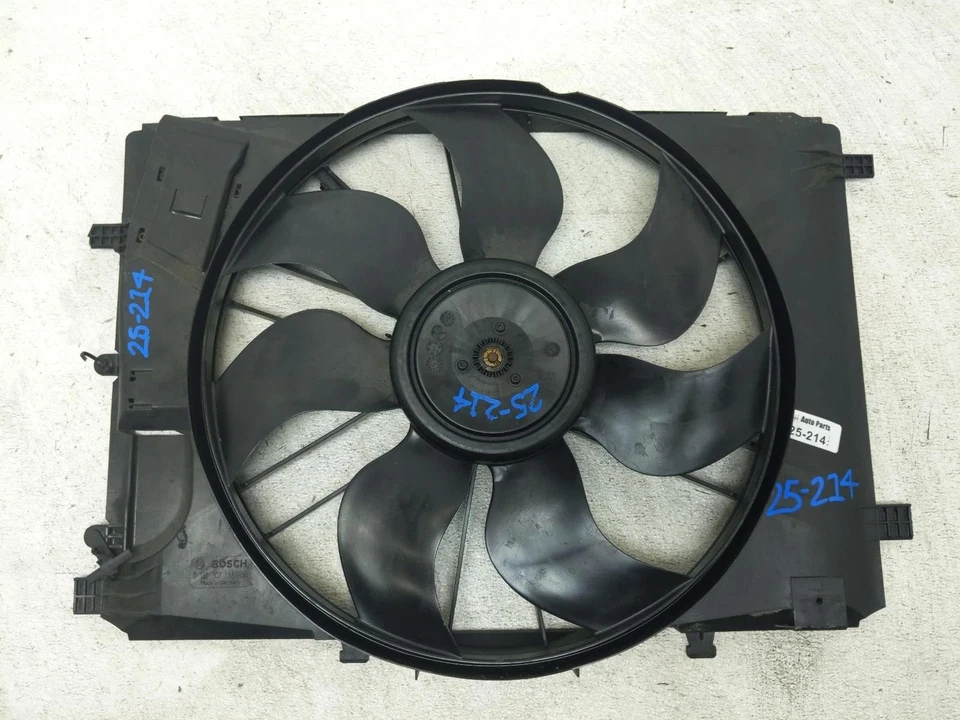 Mercedes-Benz E350 2006-2016 ventilador de radiador motor y cubierta 204-906-68 *3,5 L tracción trasera Foto 3 de 4