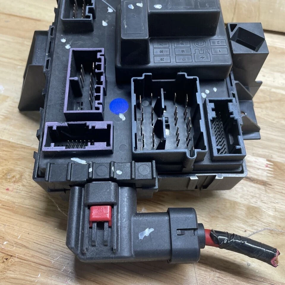 2007-2008 Ford Expedition Lincoln Navigator Engine Fuse Box Assembly 5.4L OEM - Изображение 4 из 4