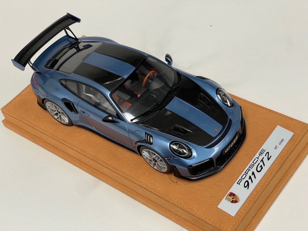 ミニカー UT Models 1/18 Porsche 911 GT2 1:18 UT Models Porsche 911 GT2 #95 Street w/ Racing