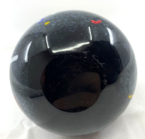 Hermosa botella de perfume y tapón de vidrio artístico firmado por artista de 8" de alto 1995 - Imagen 11 de 12
