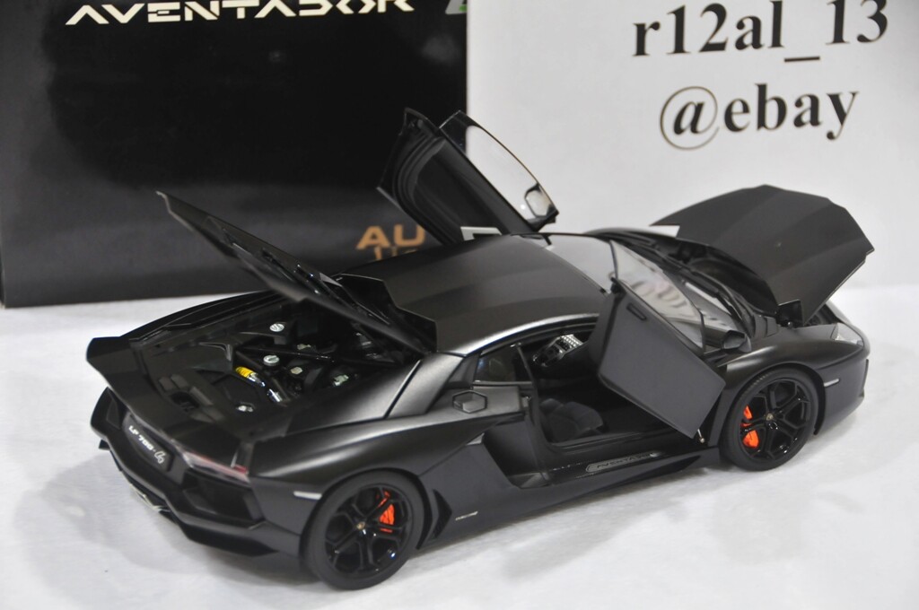 ミニカー 1/18 AUTOart Lamborghini AVENTADOR LP700 1/18 AutoArt Lamborghini Aventador LP700-4 Roadster Azzuro