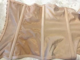 NWT CURVATION 5303483 Hook & Eye True Nude 4XL Waist Cincher Corset