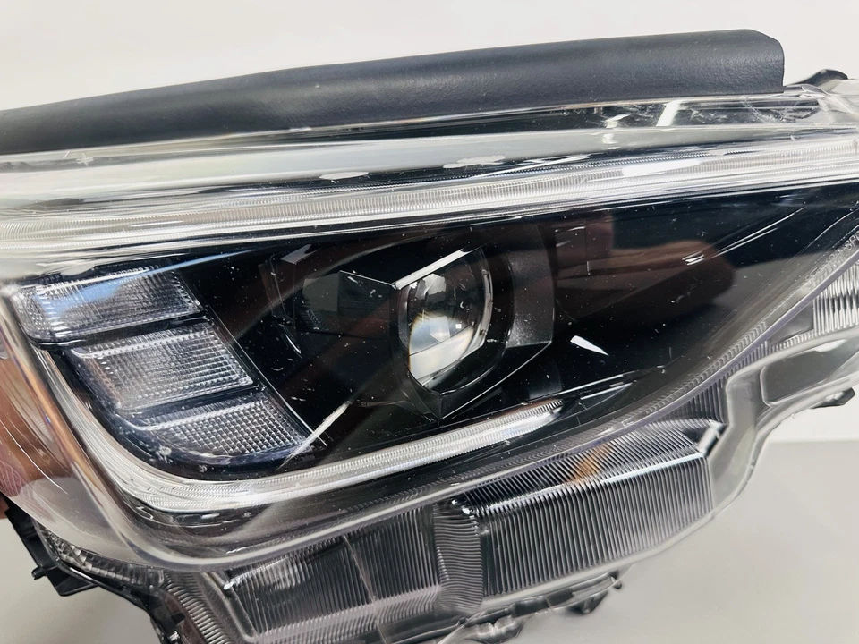 ¡COMO ESTÁ! Faro LED delantero derecho derecho OEM Subaru Impreza Crosstrek 2024-2025 OEM Foto 4 de 4