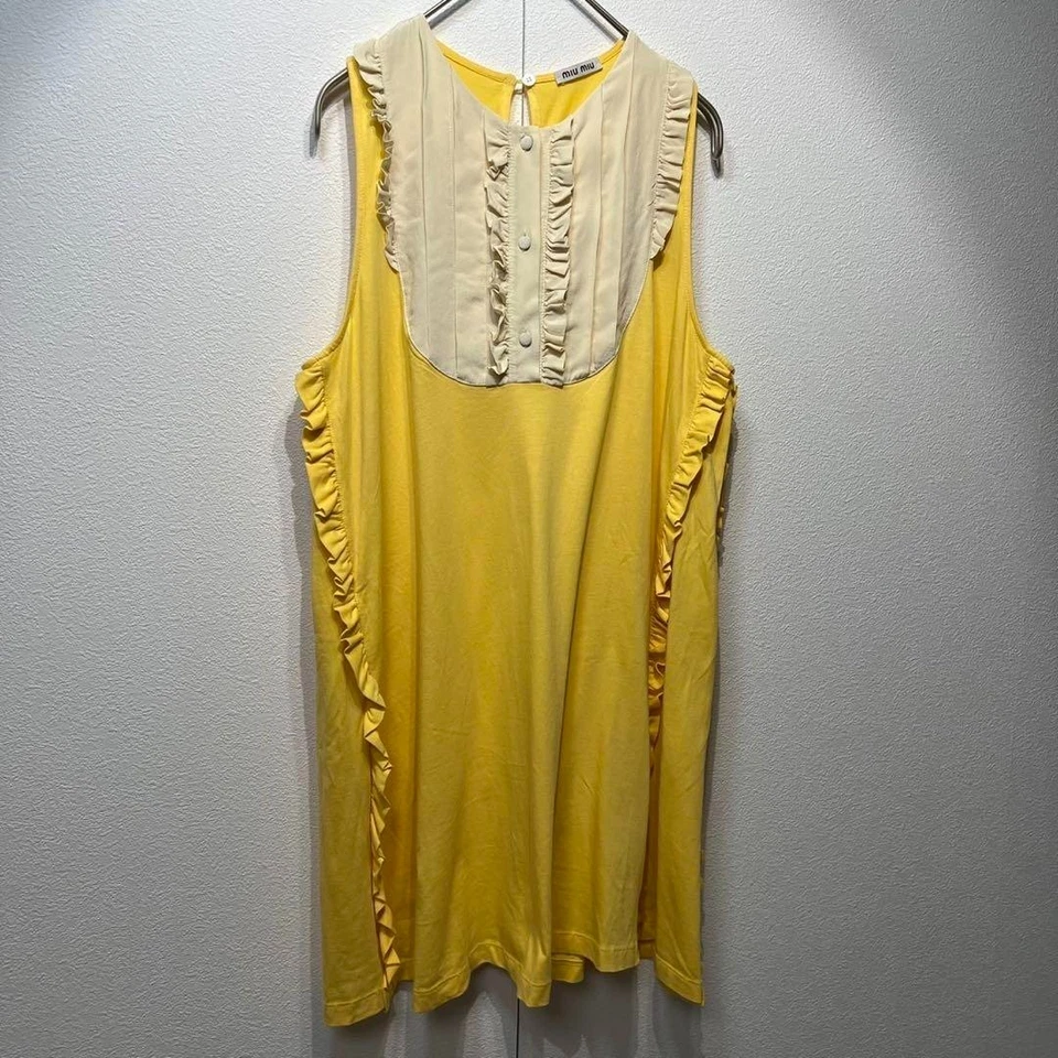 Vestido sin mangas diseño línea A con volantes Miu Miu Foto 2 de 4