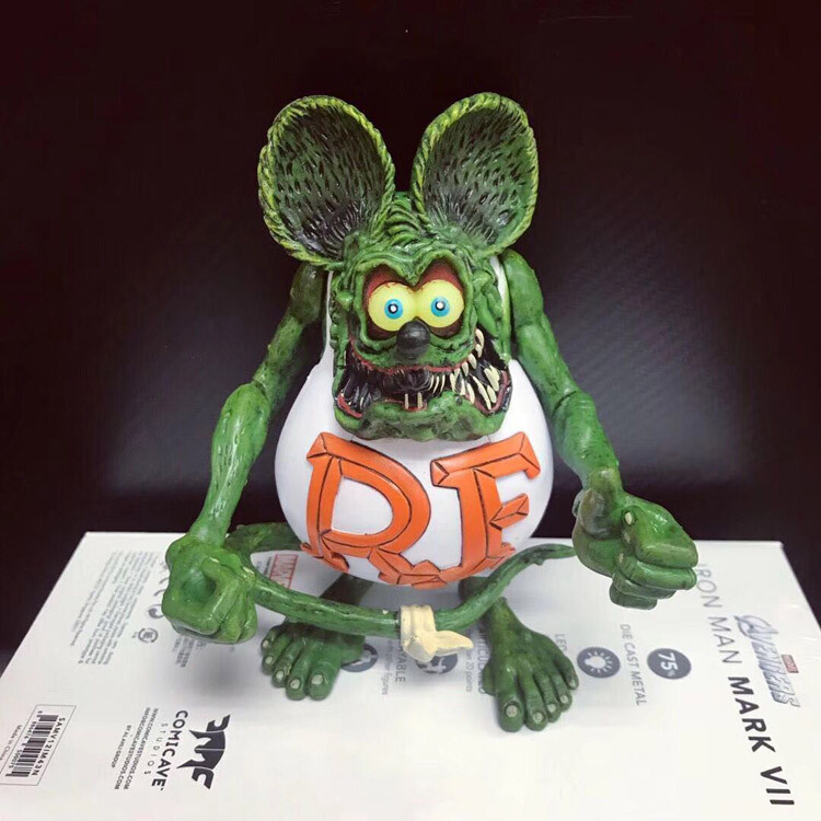 Rat Fink 30cmフィギュアと、うちわとお香 Rat Fink 30cmフィギュアと