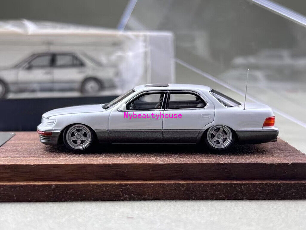 FW 1:64 White VIP LS400 XF10 UCF10 Sedan Sports Model Diecast Metal Car