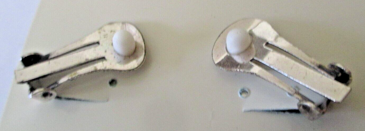 Boucles d'oreilles clip vintage en grappe turquoise : argent petit point - France