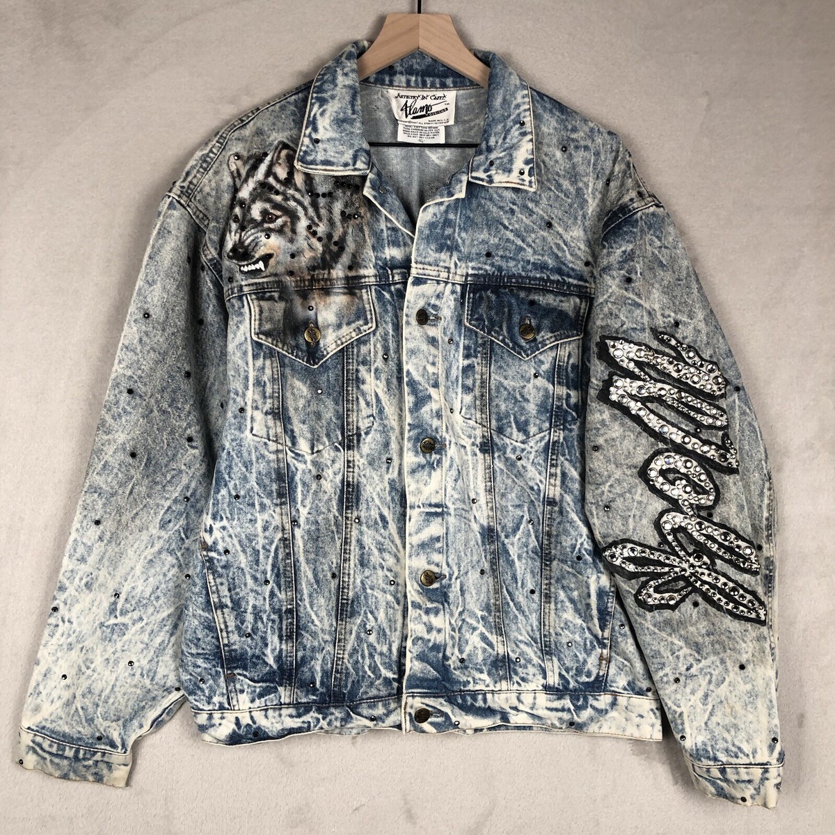 Rare* TONY ALAMO 1988 Vintage Airbrush WOLF Denim Rare* TONY ALAMO 1988 Vintage Airbrush WOLF Denim