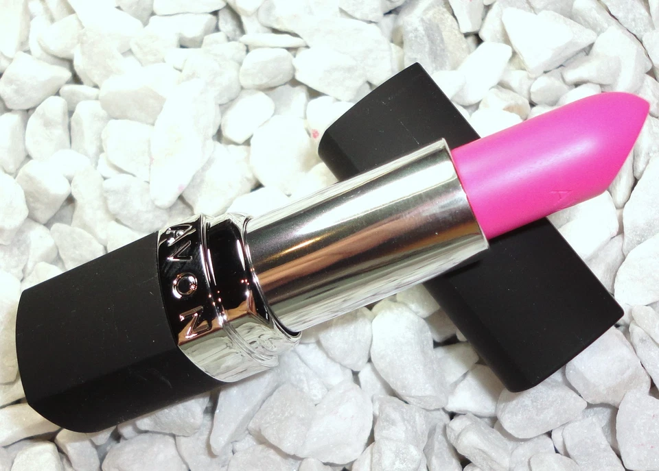 Avon ULTRA MATTE Lippenstift Farbe Electric Pink  Matt Creme WOW Mode - Bild 3 von 4