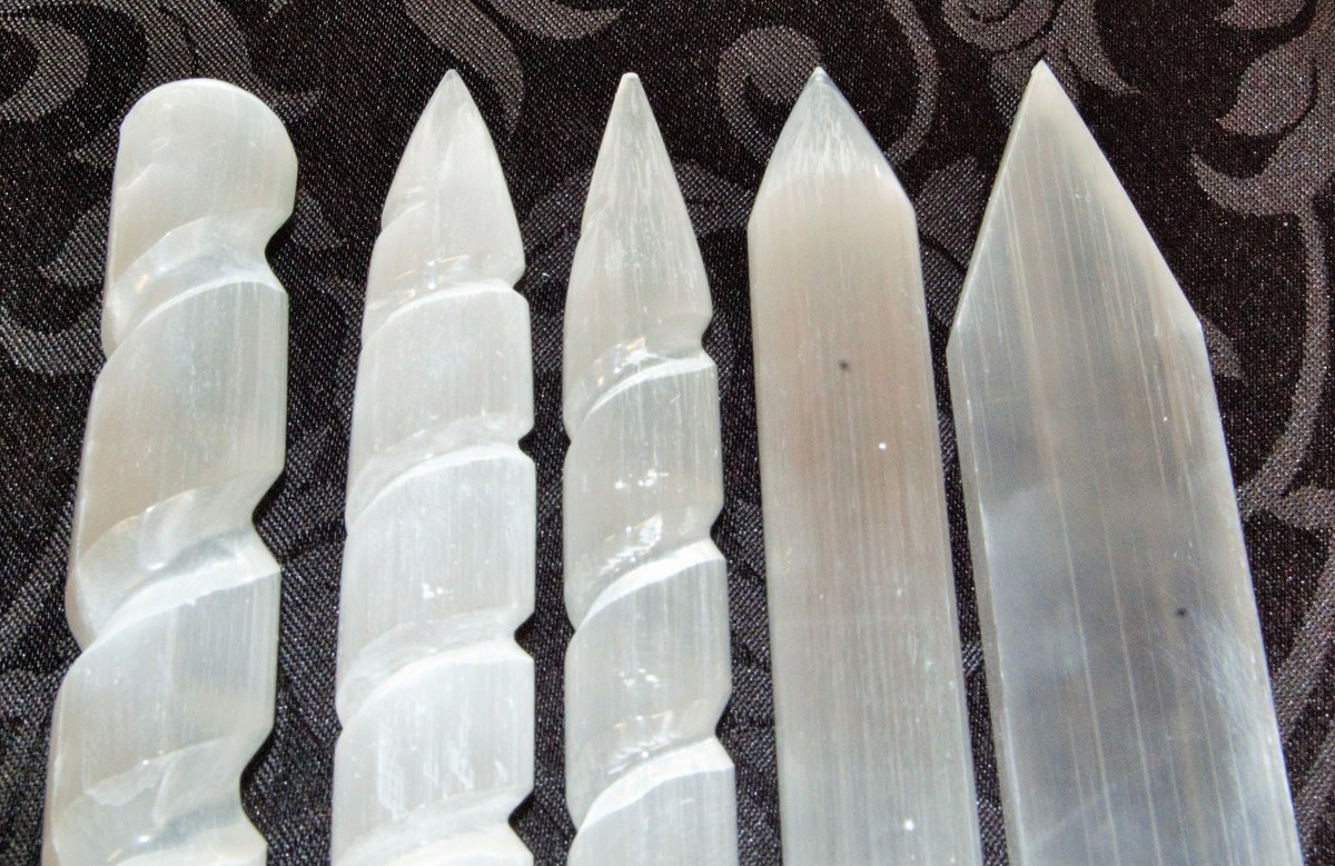 Selenite Stone Sphere/ Ball, For Healing. Reiki At Rs 2300/kg In Khambhat - Foto 8