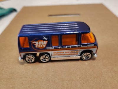 HOT WHEELS GMC MOTORHOME HW CITY SHUTTLE