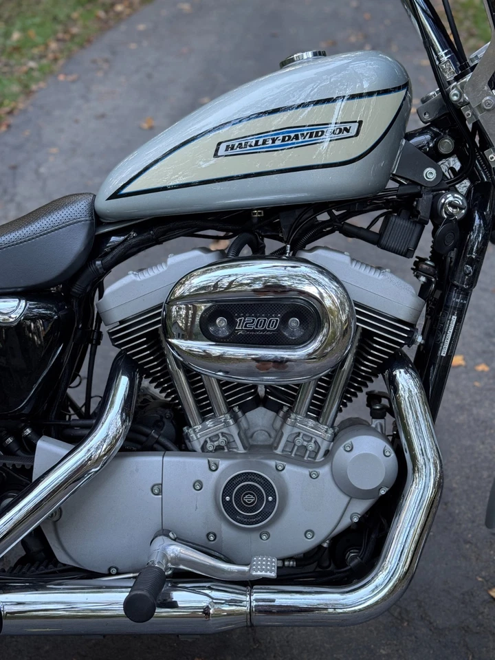 Harley-Davidson Sportster 2005  Foto 3 de 4