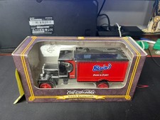 ERTL 1931 Hawkeye Truck Bank New Holland Die Cast Red 1/34 NEW V10