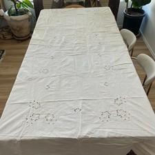 Vintage White Cotton Tablecloth 110 x 62 Flor...