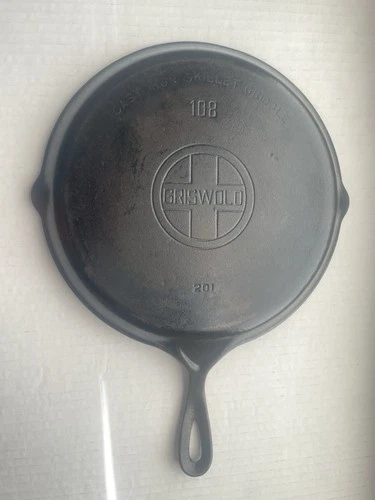 Griswold 108 Cast Iron Skillet Griddle 201A