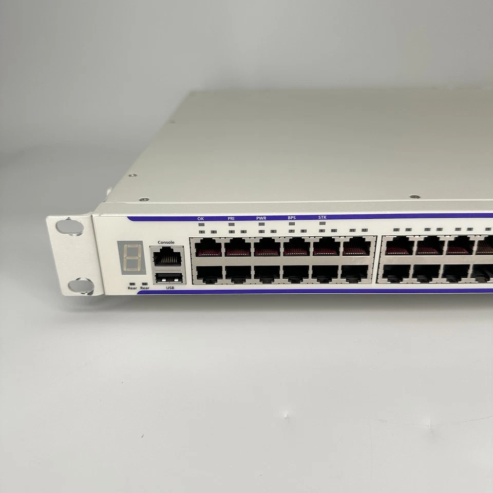 Gigabit Ethernet Switch PoE 48x 1G + 4x10G SFP+ | Alcatel Lucent OS6450-P48 - Image 2 of 4