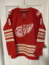 Patrick Kane Hockey Cards: Rookie Cards Checklist and Memorabilia Buying Guide 11