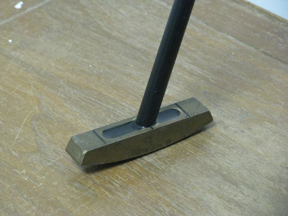 The Probe 2020 Brass 33" Putter Graphite Shaft Very Nice!! - Image 2 of 4