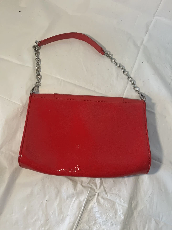 BAEKGAARD 波浪形手拿包 链带 钱包 皮革 Vera Bradley 全新 — 第 3/4 张图片