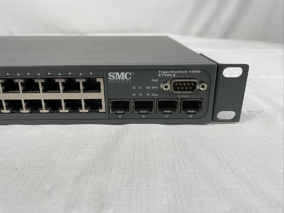 SMC Networks TigerSwitch 10/100/1000 SMC8748L2 48-Port Gigabit Ethernet Switch - Image 2 of 4