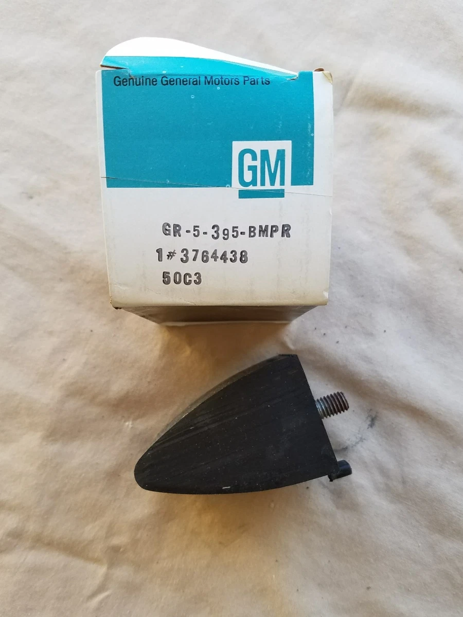 CUCV GM General Motors 3764438 Front and Rear Axle Bumper 