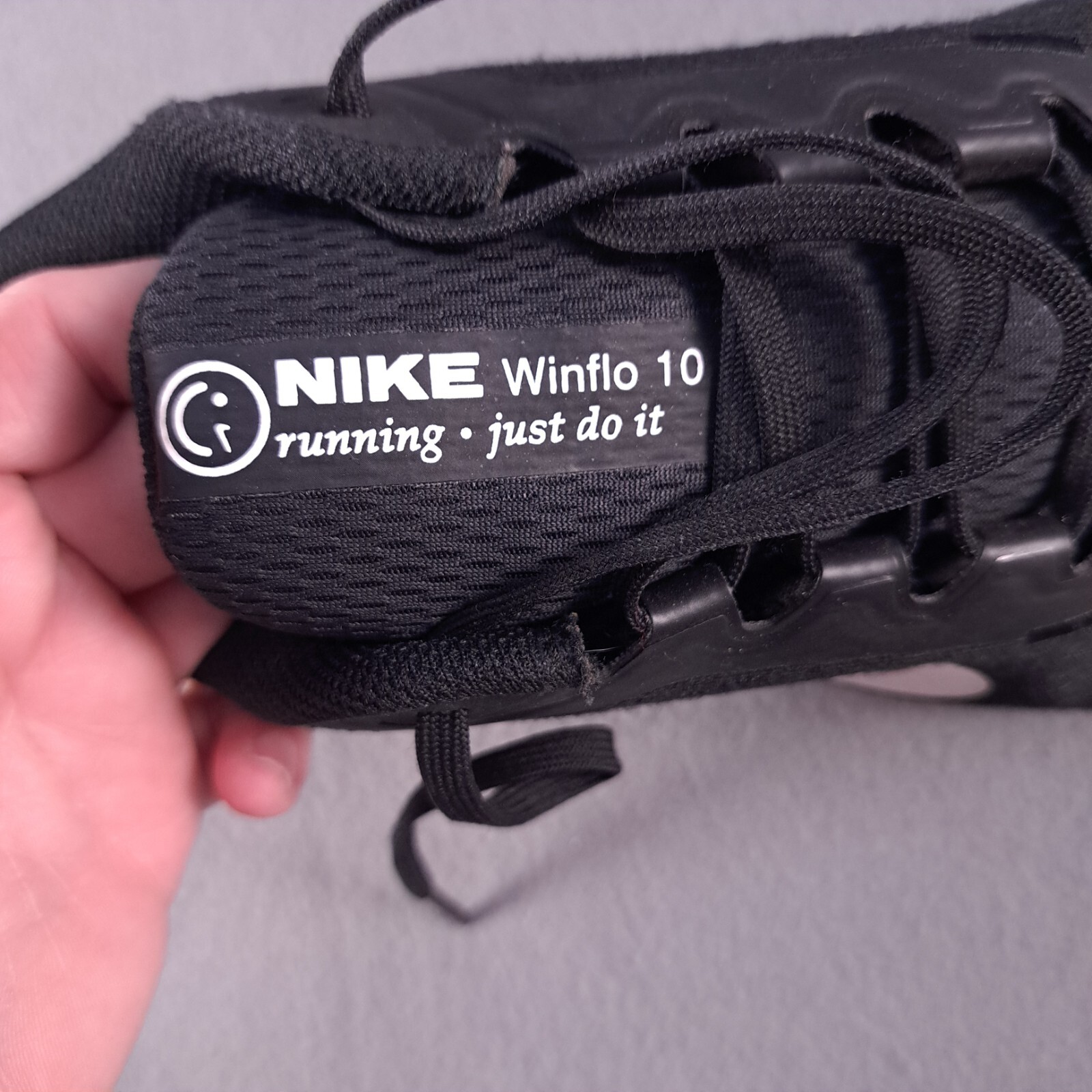 Nike Winflo 10 Sneakers Woemns 9 Black Athletic Running Shoes DV4023-003 thumbnail 7