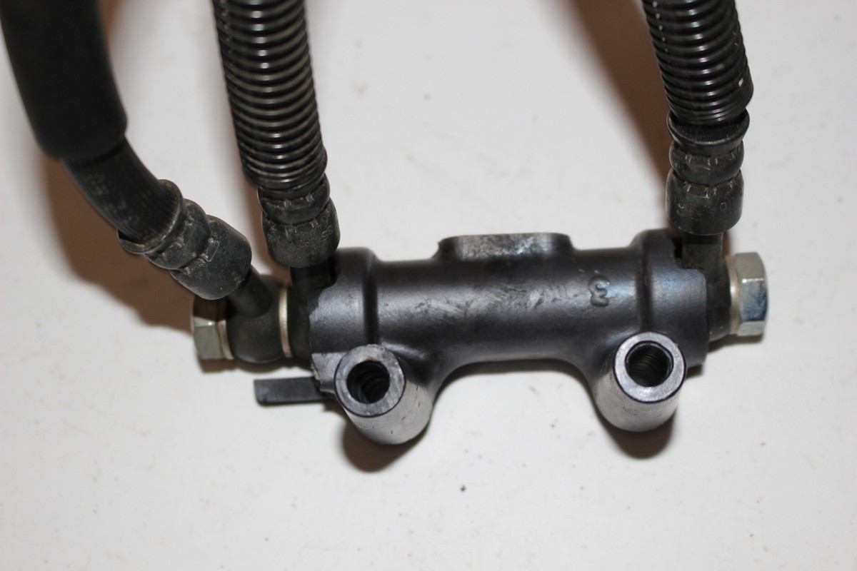 KAWASAKI ZX600 FRONT BRAKE LINE HOSE SPLITTER JOINT (TOB364) | eBay