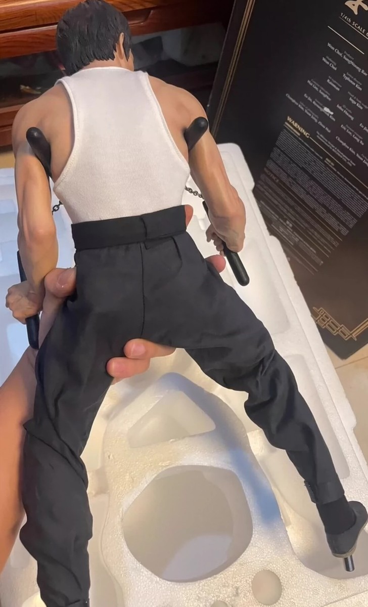 Blitzway 1/4 BW-SS-20901 Bruce Lee Statue Fourth Edition